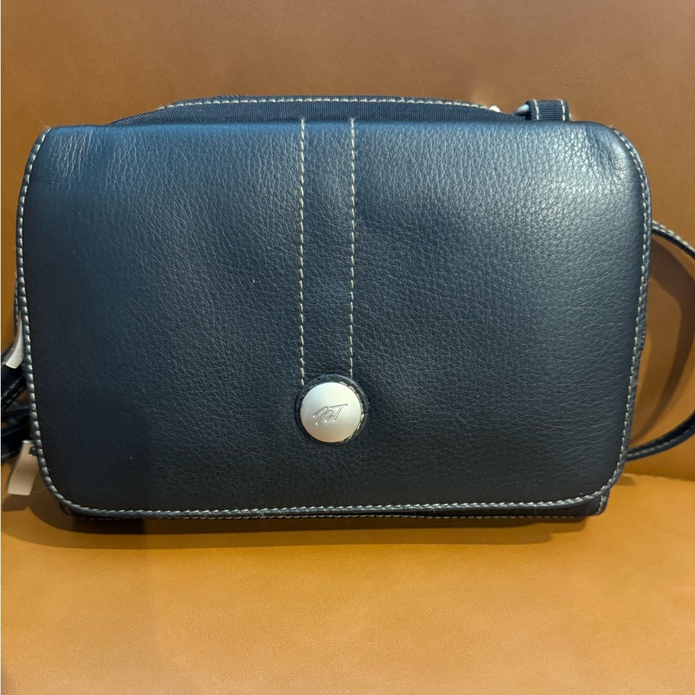 Norm Thompson Chic Black Leather Crossbody Bag